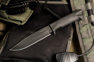 Нож Милитари Кизляр - тактический клинок для обеспечения выживания в лесу